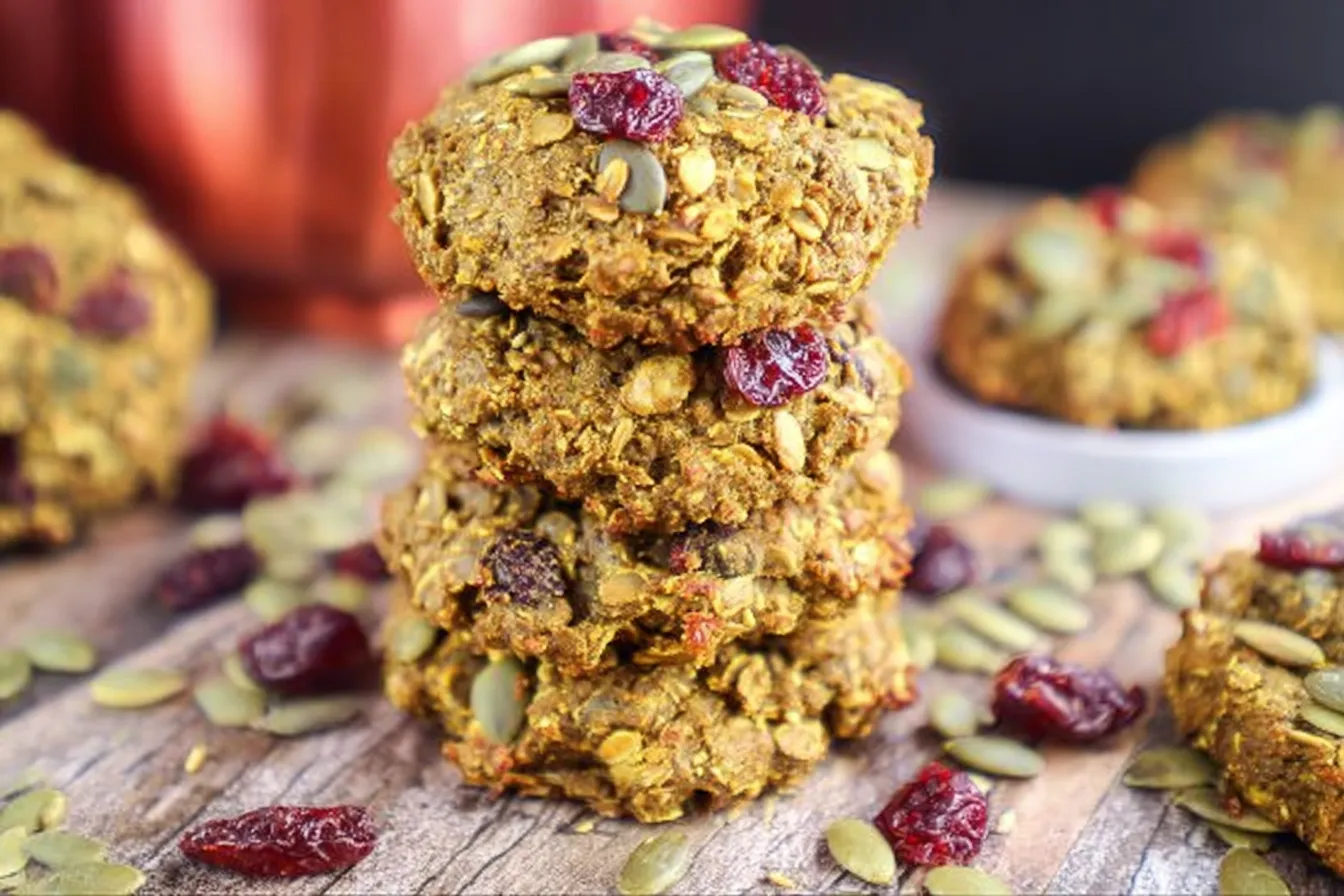 PUMPKIN SUPERFOOD COOKIES