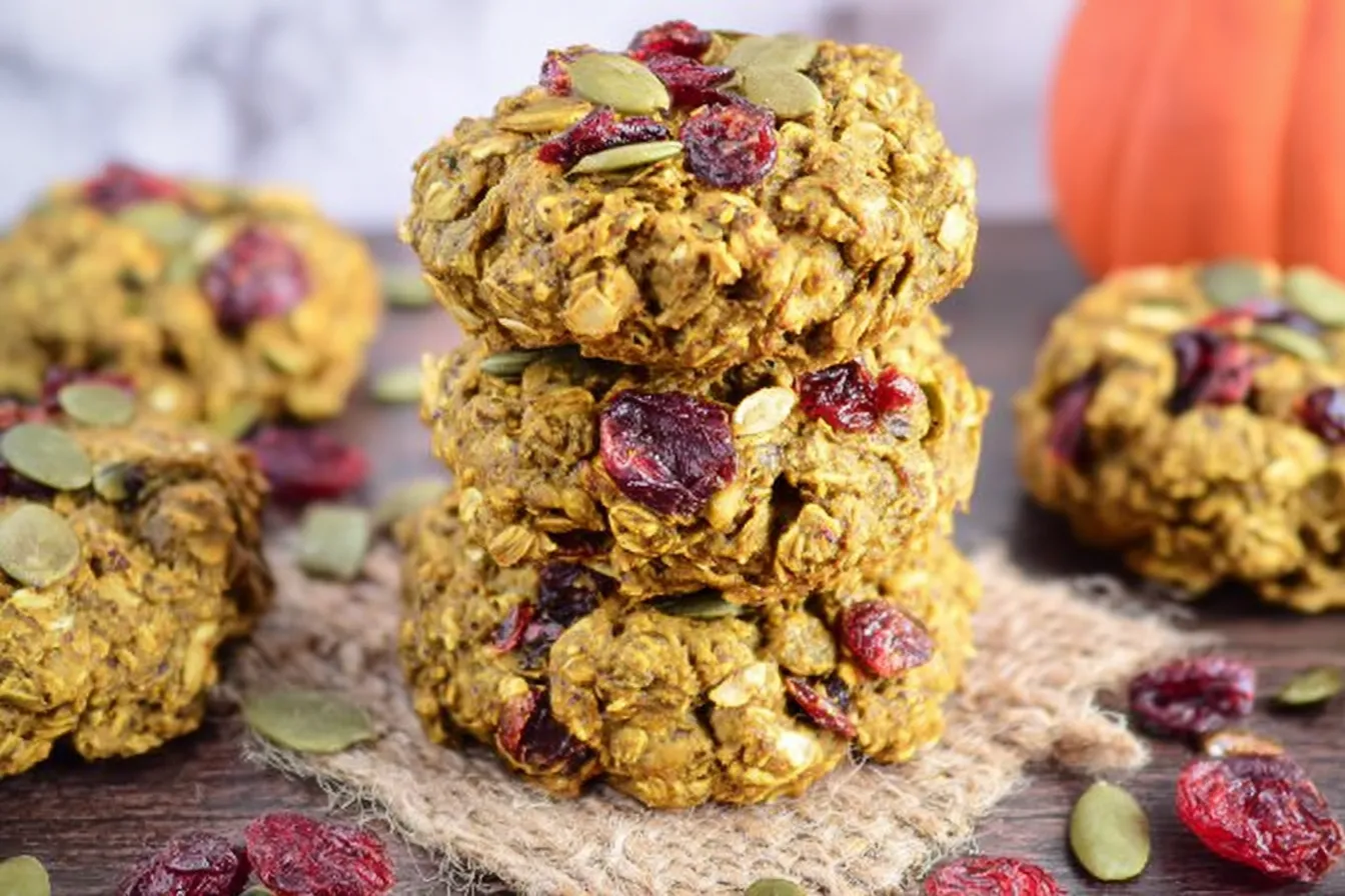 PUMPKIN SUPERFOOD COOKIES